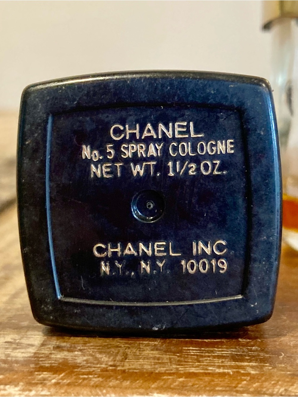 Vintage CHANEL No.5 Spray Cologne Refill Black & Gold Very Poor Condition - Picture 6 of 16